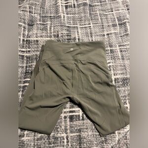 Lululemon yoga pants